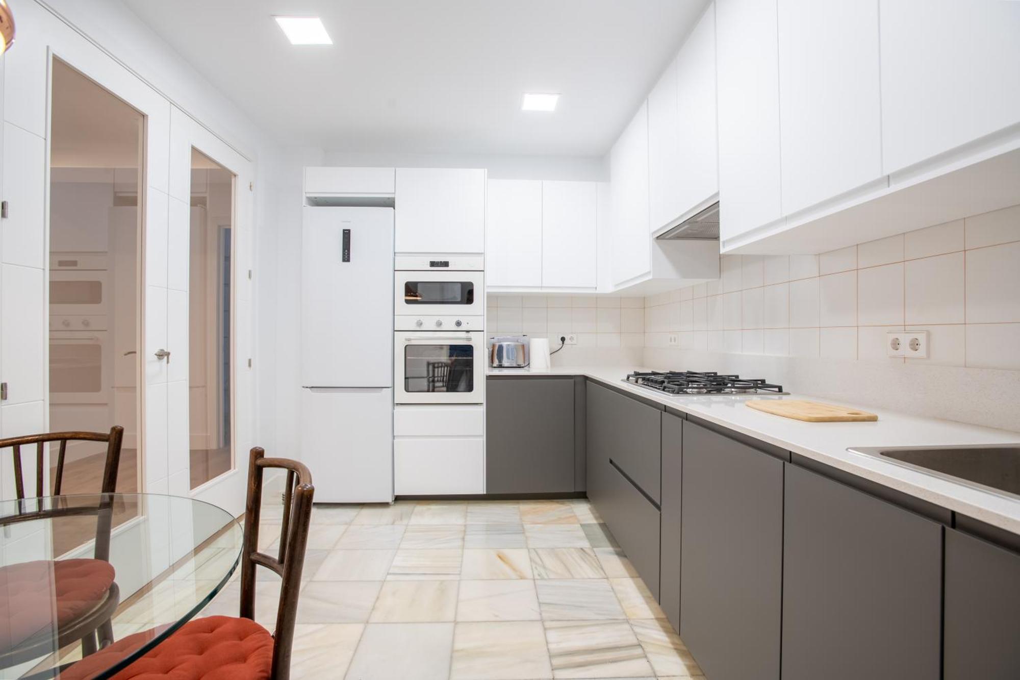 Apartament Llorenzu El Santu - Vistas Al Mar - 4 Hab Y 3 Banos - Vut-6322-as Gijón